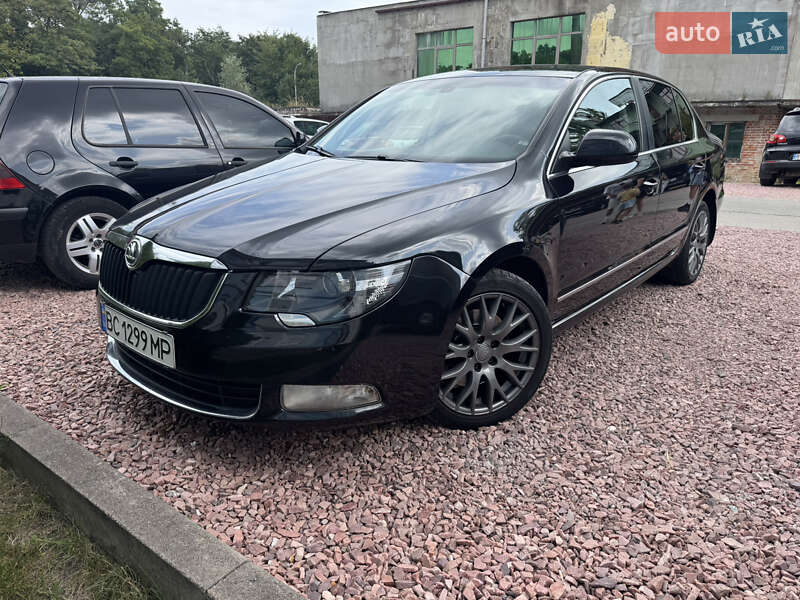 Skoda Superb 2012