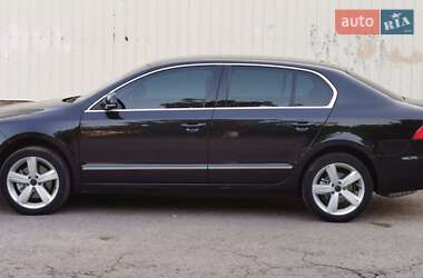 Лифтбек Skoda Superb 2012 в 