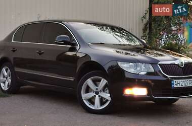 Лифтбек Skoda Superb 2012 в 