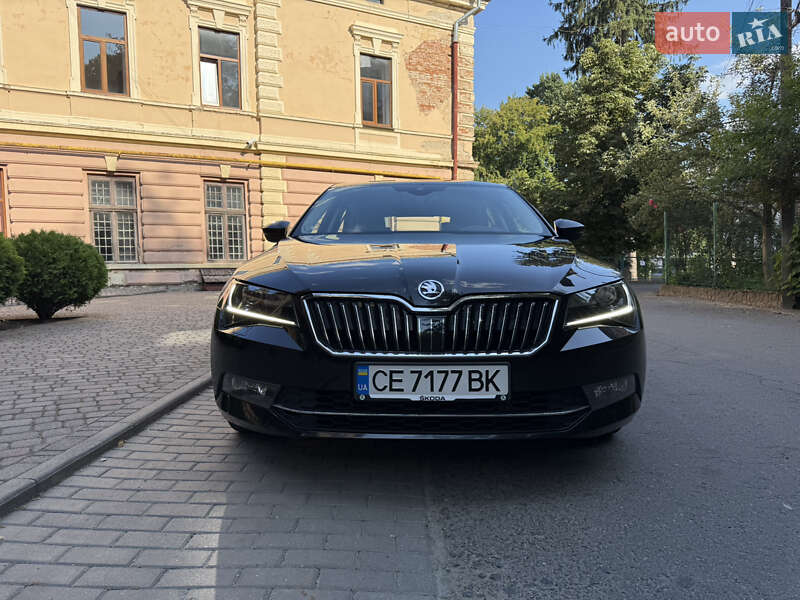 Лифтбек Skoda Superb 2018 в 
