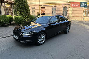 Лифтбек Skoda Superb 2018 в 