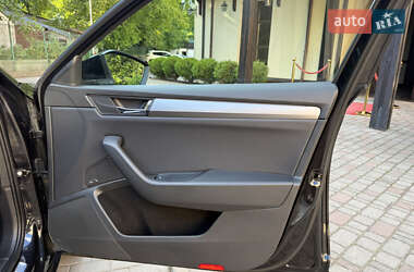 Лифтбек Skoda Superb 2018 в 