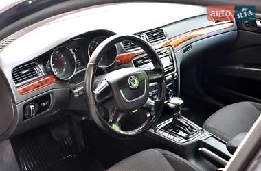 Лифтбек Skoda Superb 2011 в 