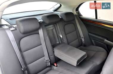 Лифтбек Skoda Superb 2011 в 