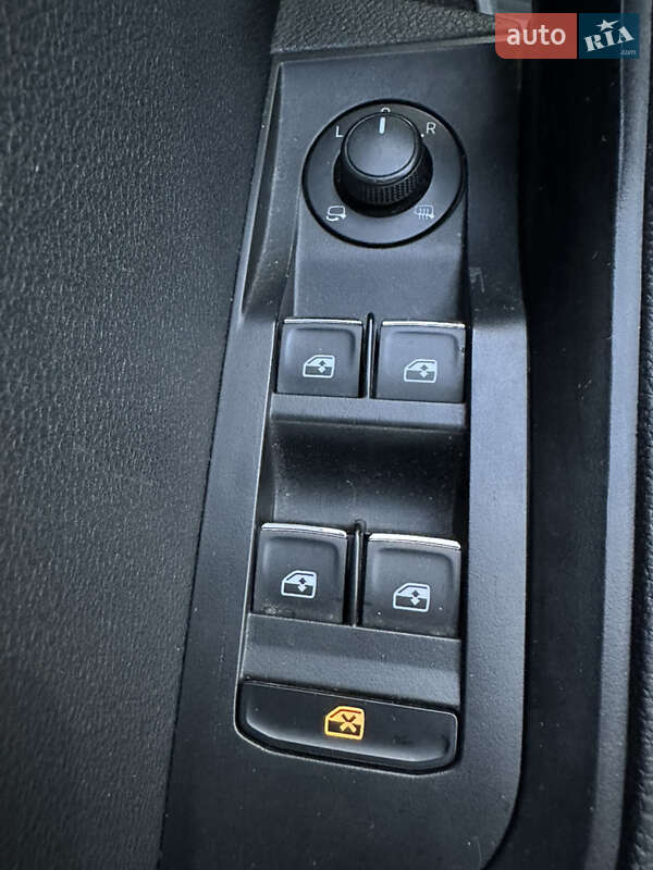 Лифтбек Skoda Superb 2016 в Мукачево