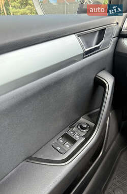 Лифтбек Skoda Superb 2016 в 