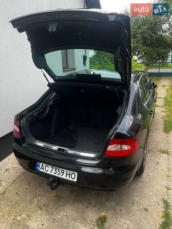 Лифтбек Skoda Superb 2012 в Луцке