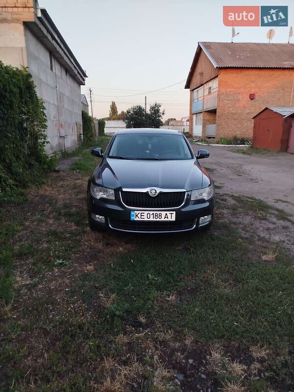 Лифтбек Skoda Superb 2008 в 