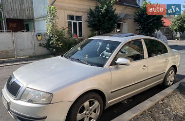 Лифтбек Skoda Superb 2005 в Черновцах
