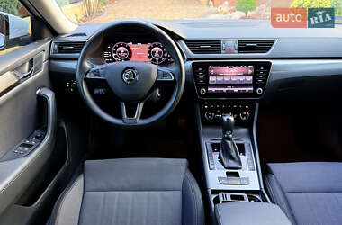 Лифтбек Skoda Superb 2020 в 