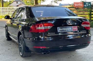 Лифтбек Skoda Superb 2014 в 