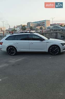 Универсал Skoda Superb 2018 в 