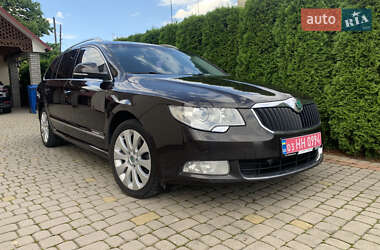 Универсал Skoda Superb 2012 в 