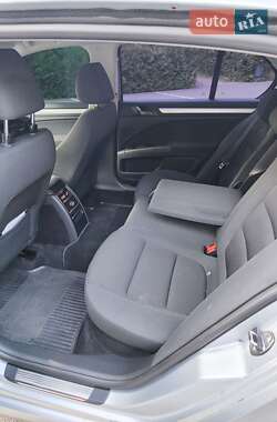 Лифтбек Skoda Superb 2013 в 