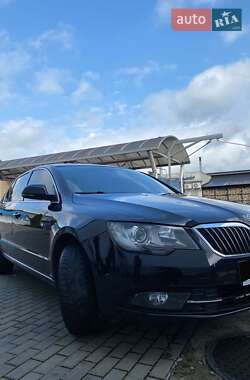 Ліфтбек Skoda Superb 2014 в  Ліфтбек Skoda Superb 2014 в