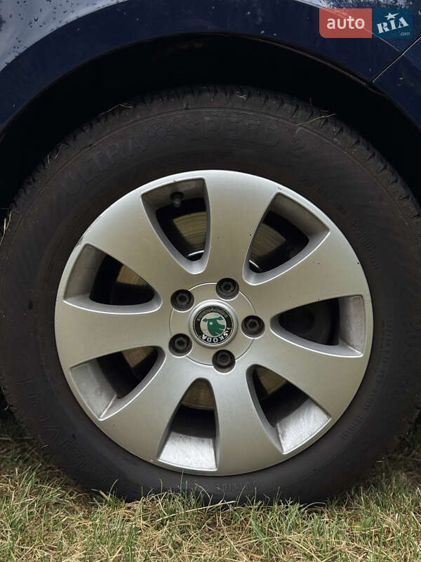 Универсал Skoda Superb 2012 в Василькове