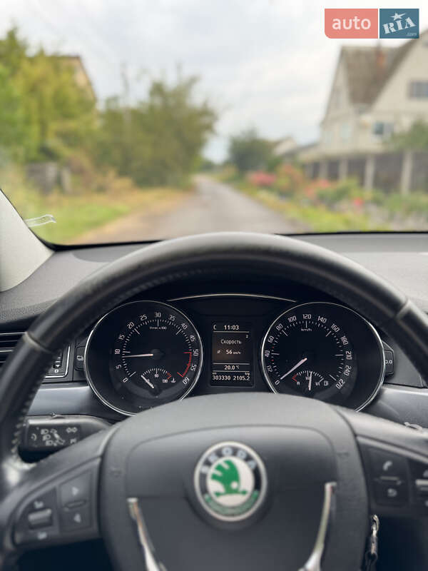 Универсал Skoda Superb 2012 в Василькове