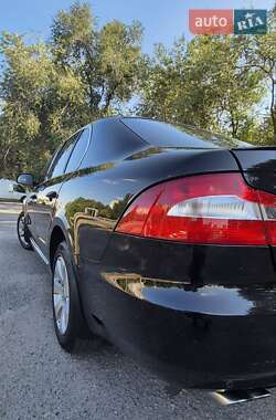 Лифтбек Skoda Superb 2011 в Запорожье