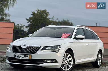 Універсал Skoda Superb 2019 в Львові