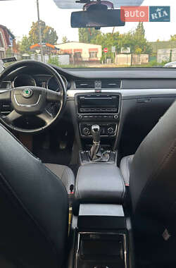 Лифтбек Skoda Superb 2012 в 