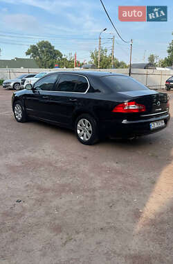 Лифтбек Skoda Superb 2012 в 