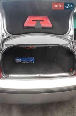 Лифтбек Skoda Superb 2003 в 