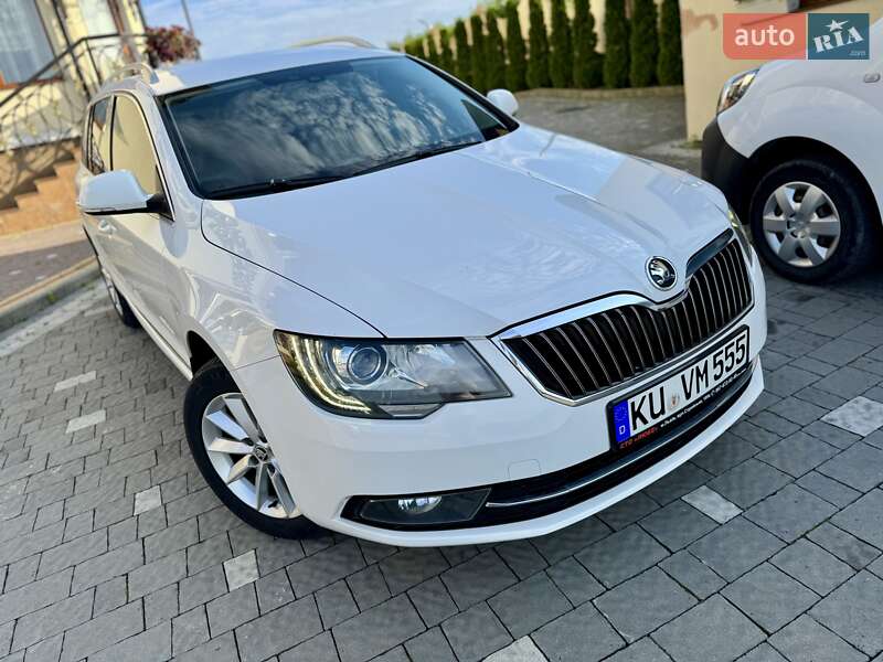Универсал Skoda Superb 2015 в Дрогобыче