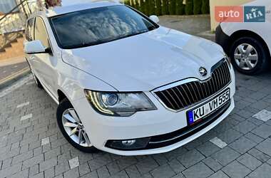 Универсал Skoda Superb 2015 в 