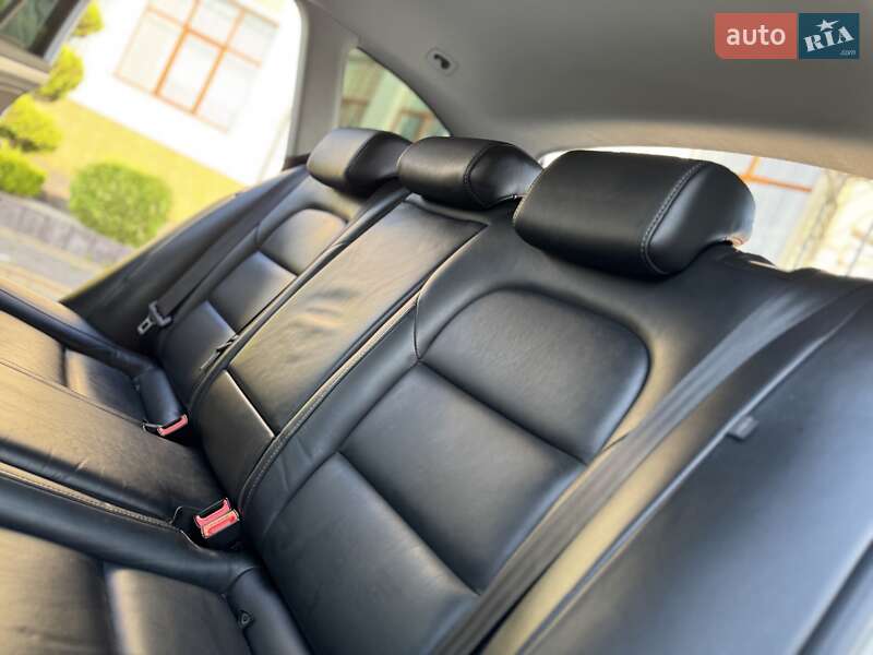 Универсал Skoda Superb 2015 в Дрогобыче