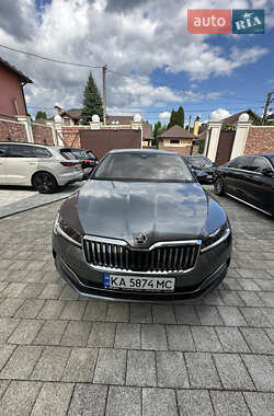 Лифтбек Skoda Superb 2023 в 