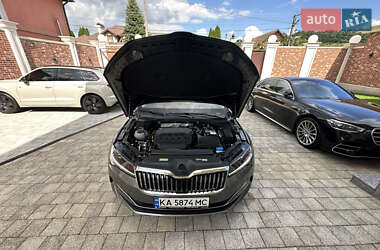Лифтбек Skoda Superb 2023 в 