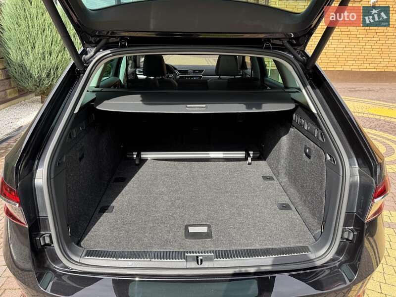 Универсал Skoda Superb 2022 в Луцке