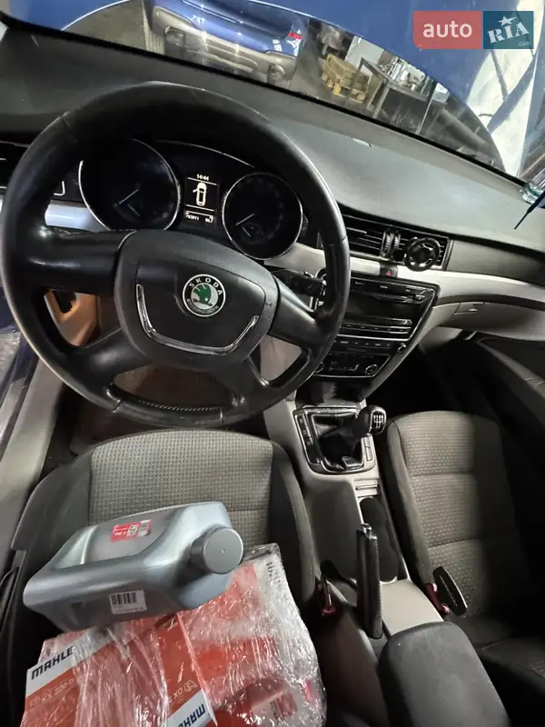 Skoda Superb 2011 VIN TMBJJ73T2C9040113 фото оголошення 35 з 76