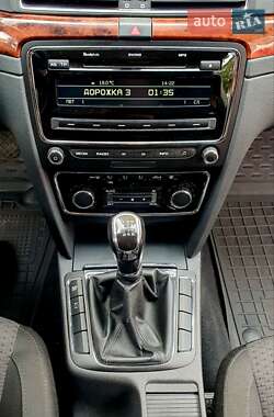 Лифтбек Skoda Superb 2012 в 