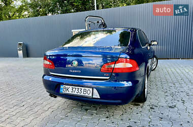 Лифтбек Skoda Superb 2009 в 