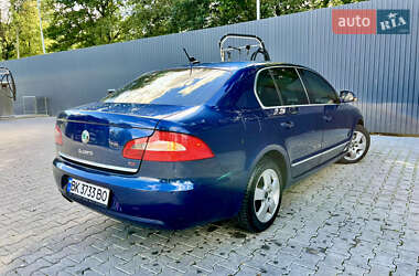 Лифтбек Skoda Superb 2009 в 