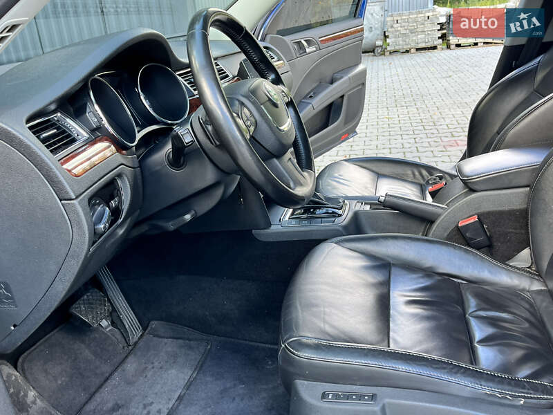 Лифтбек Skoda Superb 2009 в Рава-Русской