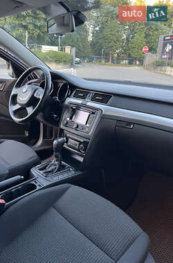 Лифтбек Skoda Superb 2010 в 