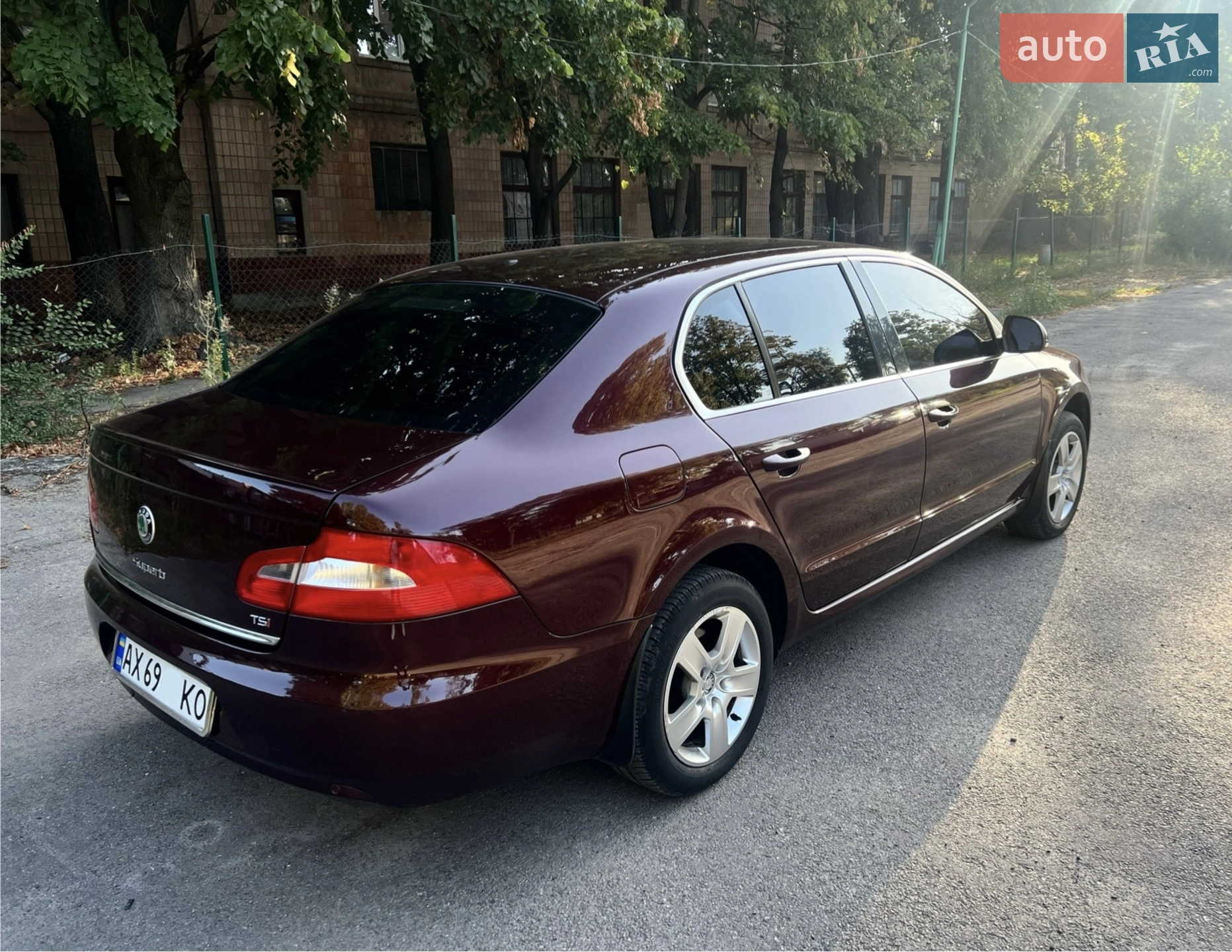 2011 Skoda Superb - мініатюра 10