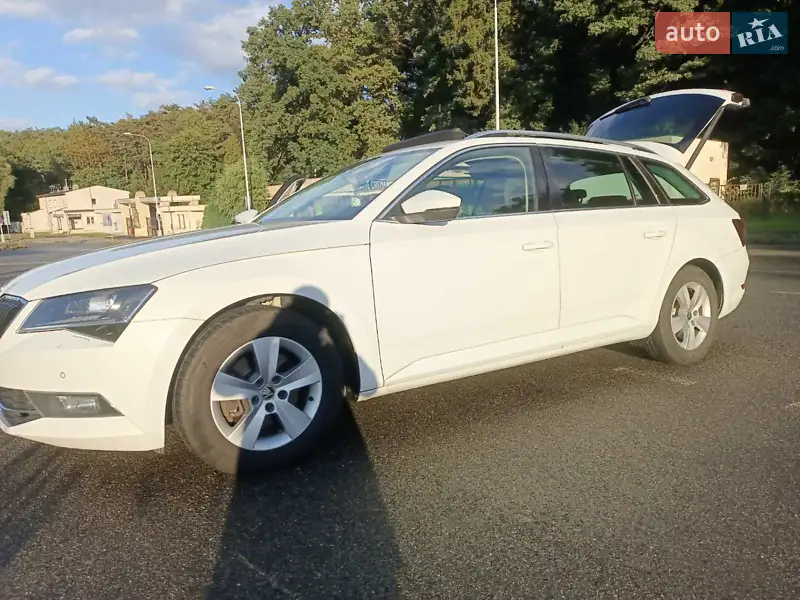 Skoda Superb 2018 VIN TMBJH7NP8K7023404 фото оголошення 21 з 125