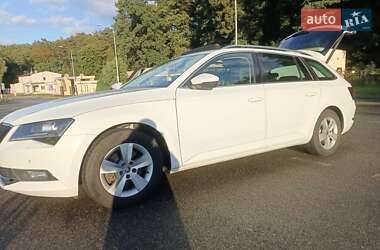 Универсал Skoda Superb 2018 в 