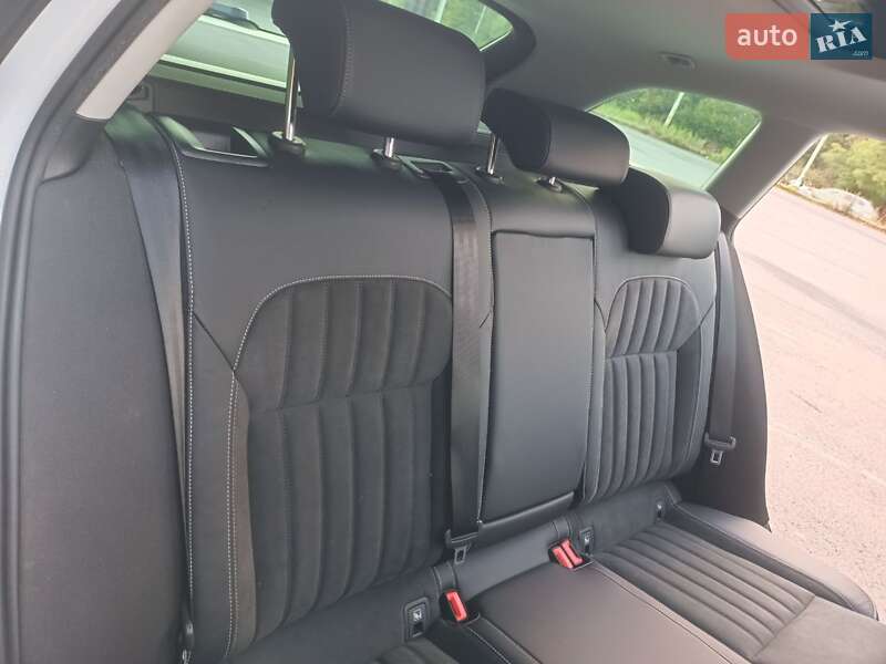 Универсал Skoda Superb 2018 в Хусте