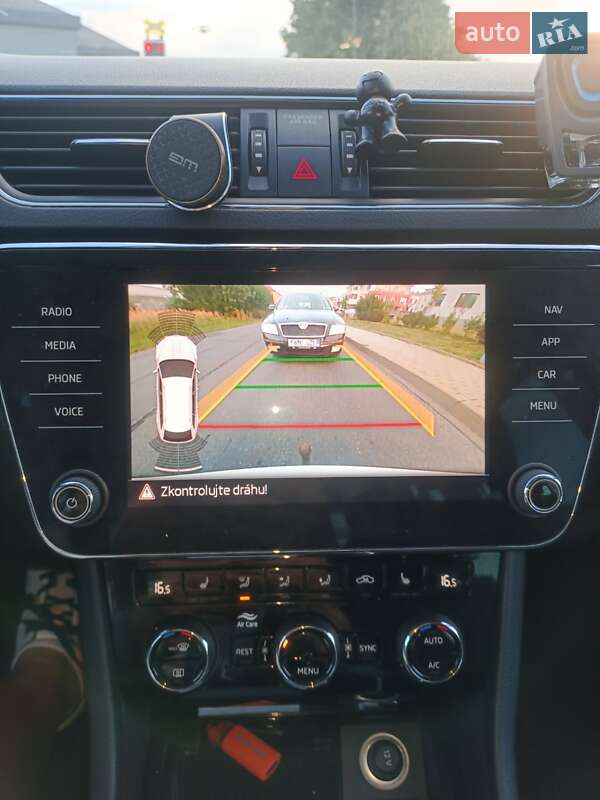 Универсал Skoda Superb 2018 в Хусте