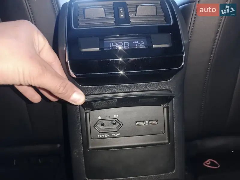 Skoda Superb 2018 VIN TMBJH7NP8K7023404 фото оголошення 90 з 125