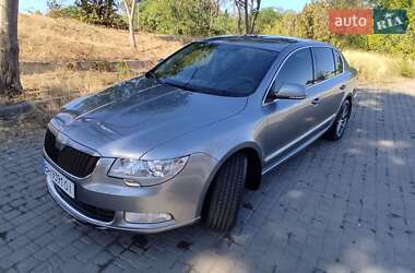 Лифтбек Skoda Superb 2011 в Одессе