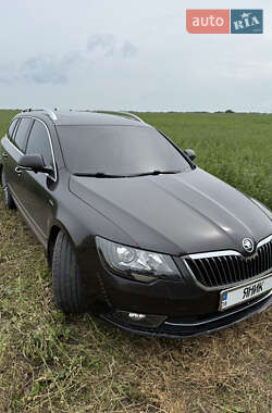 Универсал Skoda Superb 2014 в 