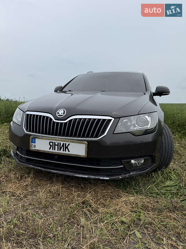 Универсал Skoda Superb 2014 в Сумах