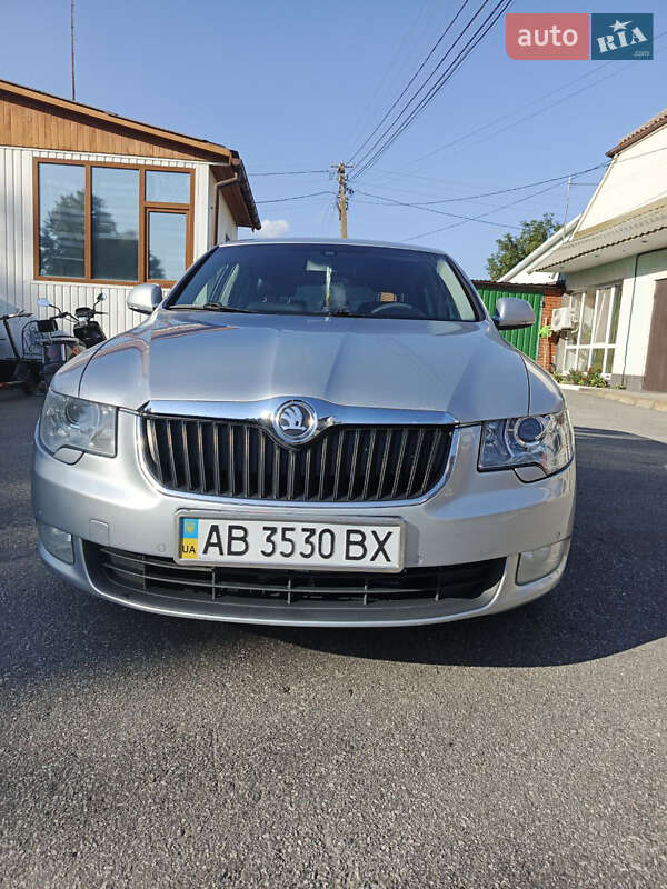 Лифтбек Skoda Superb 2009 в Гнивани