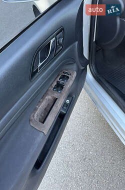 Лифтбек Skoda Superb 2005 в 
