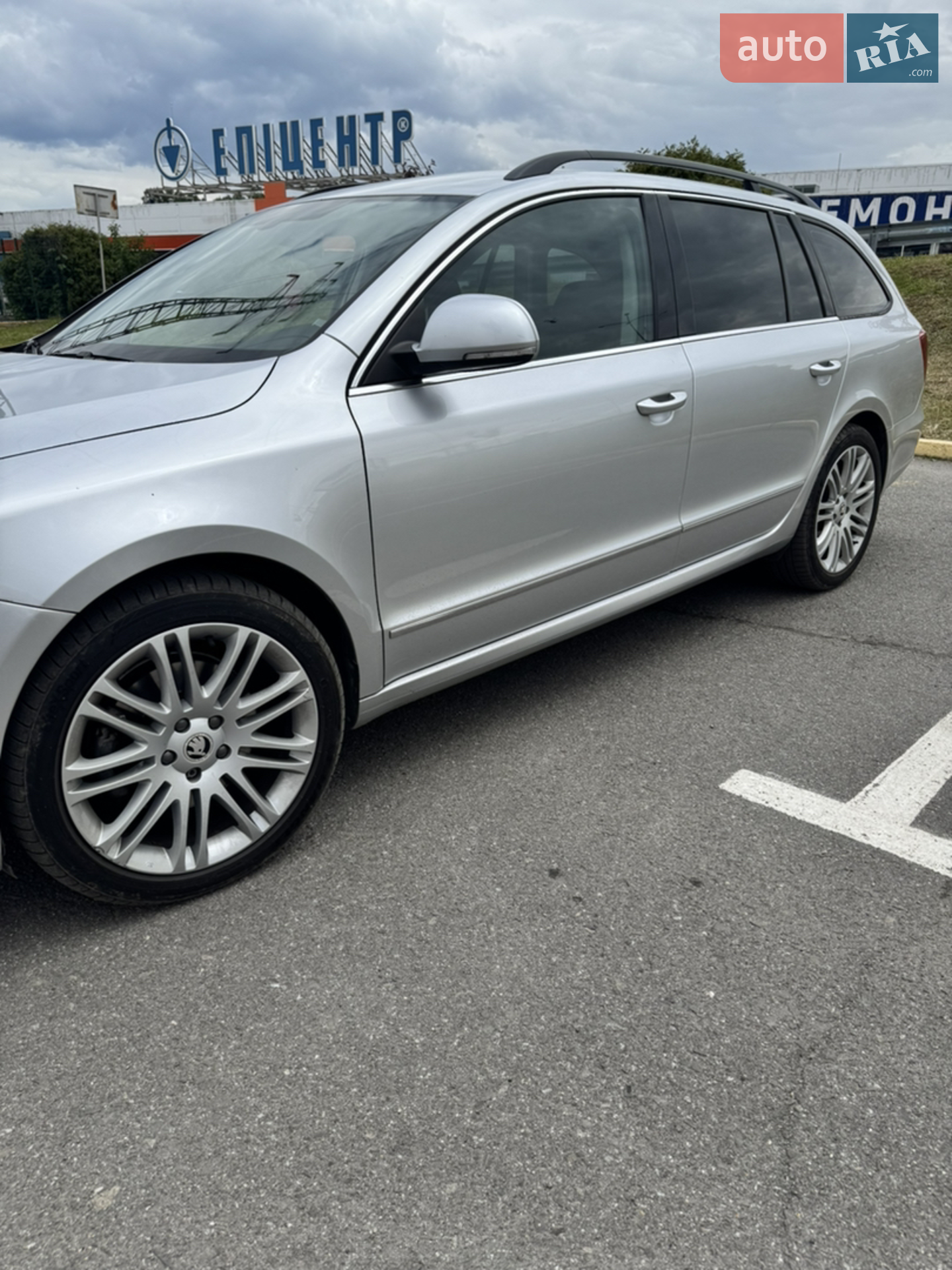 2013 Skoda Superb - мініатюра 4
